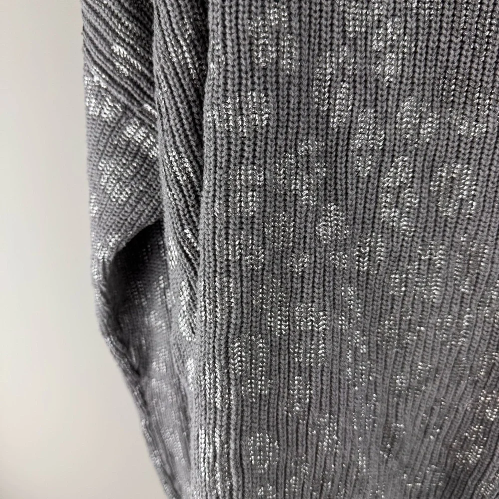DKNY Jeans 100% Cotton Gray & Metallic Silver‎ Animal Print Size L Crew Sweater